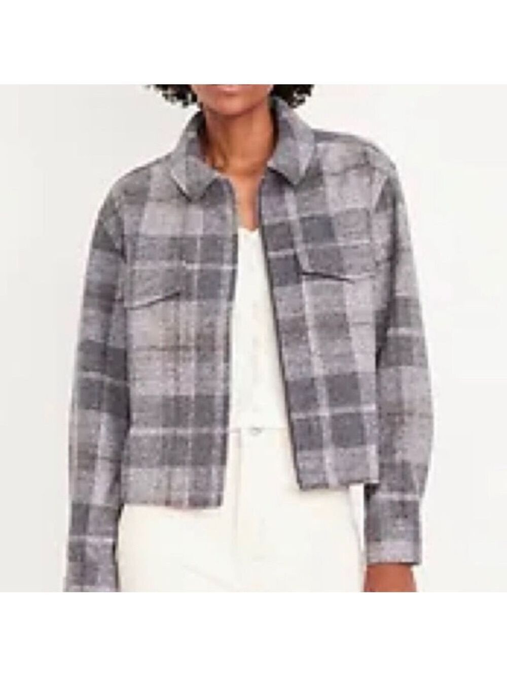 NWT Grey Plaid Shirt Jacket Zip with pockets PTP 20” j22